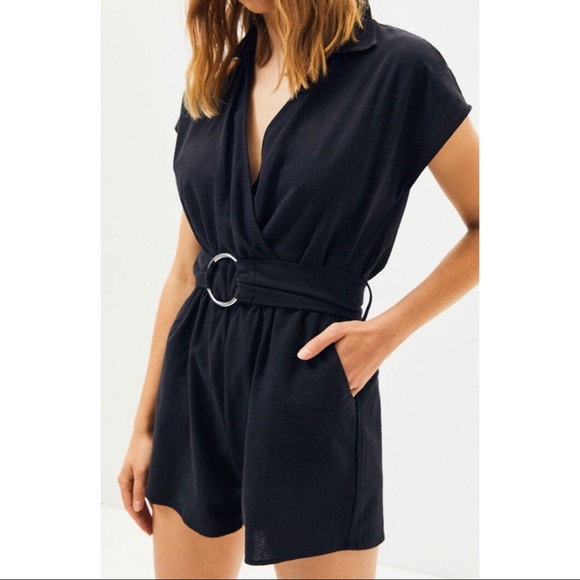 🆕 NWT- Kendall & Kylie Circle Belt Utility Romper - Picture 2 of 8